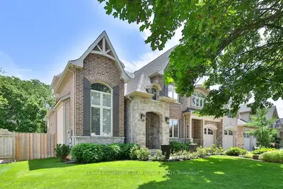 888 Park Avenue W, Burlington, On L7t 1n6