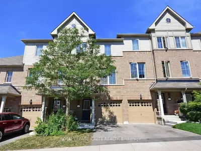 Condo Townhouse in Brampton