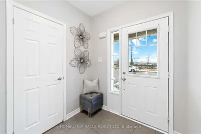 21 Donlamont Circle, Brampton, On L7a 4t5