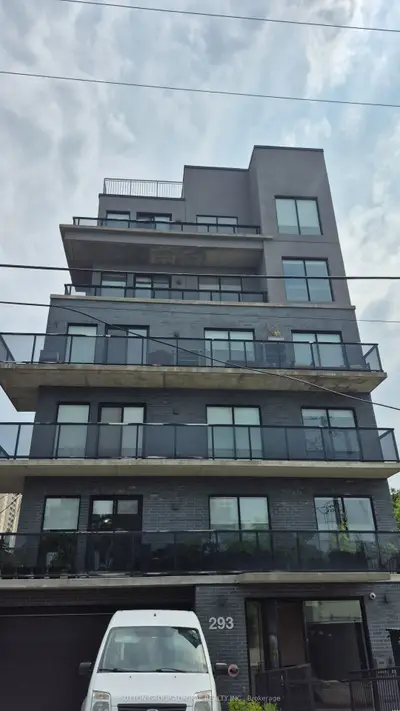 293 Viewmount Avenue 202, Toronto, On M6b 3h8