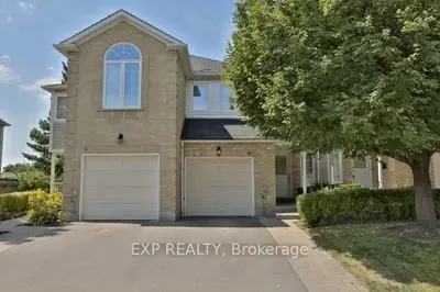 Condo Townhouse in Brampton