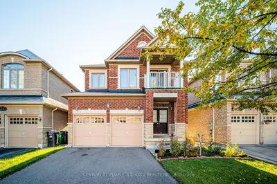 7 Toddville Road, Brampton, On L6p 3j2
