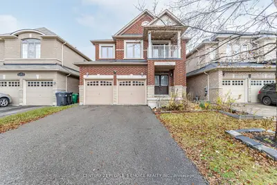 7 Toddville Road, Brampton, On L6p 3j2