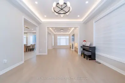 75 Carnegie Drive, Oakville, On L6h 7c5