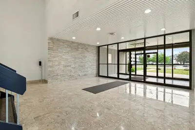 3050 Harvester Road Unit 108, Burlington, On L7n 3j1
