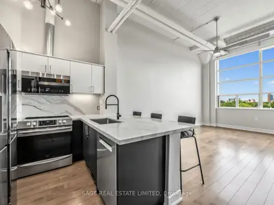 Condo Apartment in Toronto