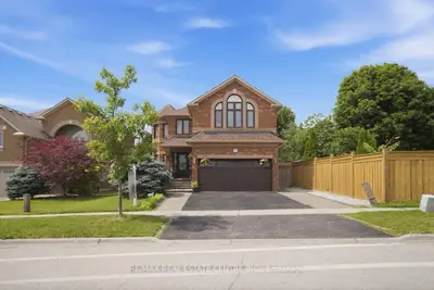 Detached in Halton Hills
