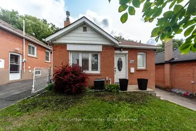 Detached in Toronto