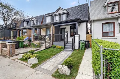 38 Pelham Avenue, Toronto, On M6n 1a6
