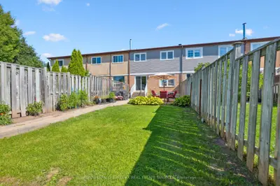2152 Pelee Boulevard, Oakville, On L6h 4c8