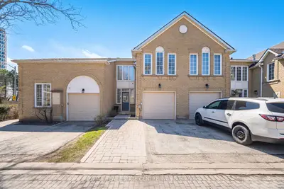 3 Hartnell Square 2, Brampton, On L6s 5w7