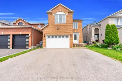 847 Stonebridge Avenue, Mississauga, On L5v 2l1