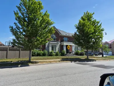 11 Drummondville Drive, Brampton, On L6p 3m6