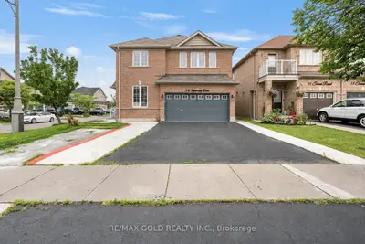 54 Sugarberry Drive, Brampton, On L6x 0k3