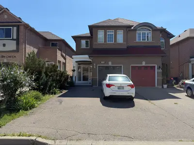 Semi-Detached in Mississauga