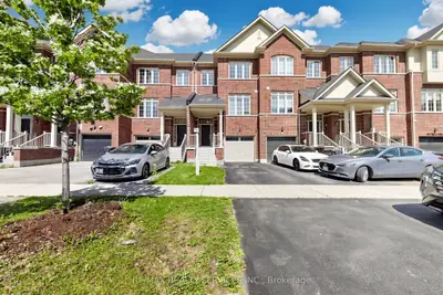 32 Agava Street, Brampton, On L7a 4s5