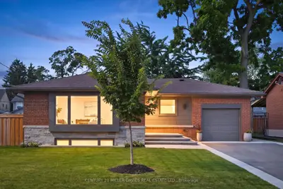 Detached in Burlington