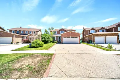 Detached in Mississauga