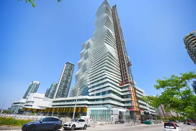 Condo Apartment in Mississauga