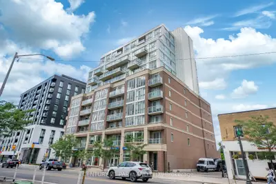 Condo Apartment in Toronto