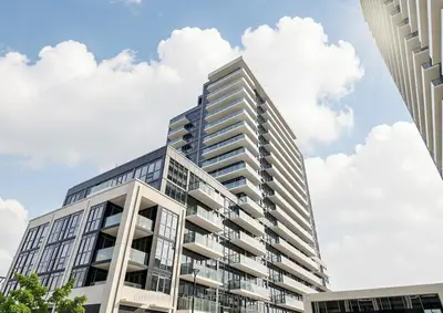 Condo Apartment in Milton
