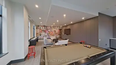 25 Gibbs Road 401, Toronto, On M9b 6e2