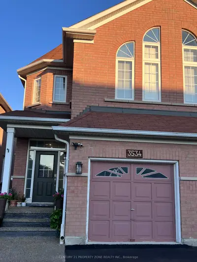 Semi-Detached in Mississauga