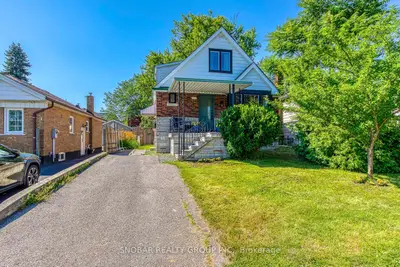 2257 Lawrence Avenue W, Toronto, On M9p 2a4