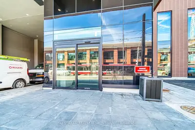 270 Dufferin Street 205, Toronto, On M6k 0h8