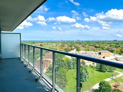 Condo Apartment in Mississauga