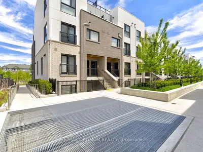 Condo Townhouse in Oakville
