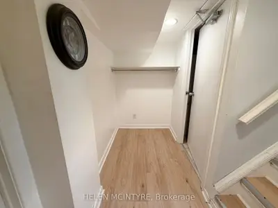 34 Dunning Crescent, Toronto, On M8w 4s8