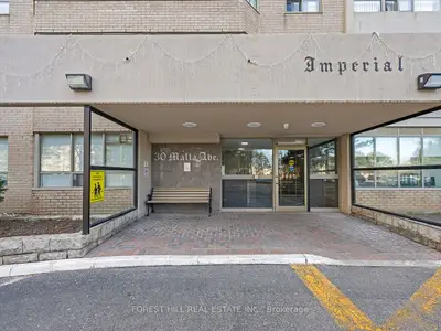 30 Malta Avenue 2004, Brampton, On L6y 4w6