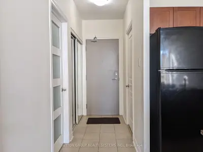 Condo Apartment in Mississauga