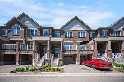 Att/Row/Townhouse in Orangeville