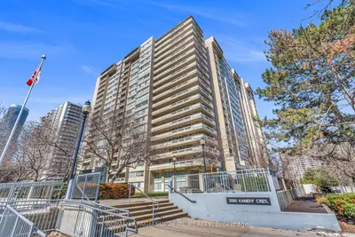 3590 Kaneff Crescent 1907, Mississauga, On L5a 3x3