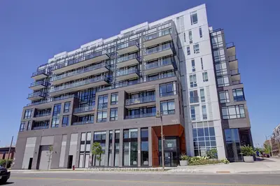 Condo Apartment in Oakville