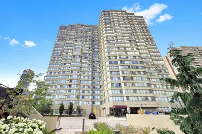 3605 Kariya Drive 109b, Mississauga, On L5b 3j4