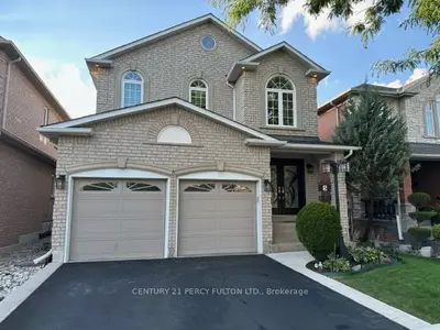5 Hillpath Crescent, Brampton, On L6z 4v1