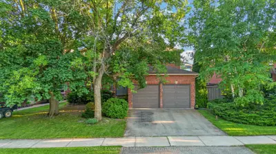 Detached in Oakville