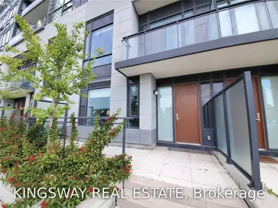 Condo Townhouse in Mississauga