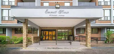 85 Emmett Avenue 1807, Toronto, On M6m 5a2