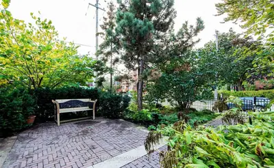 1 Maynard Avenue 1, Toronto, On M6k 2z7