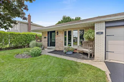 33 Fagan Drive, Halton Hills, On L7g 4p4