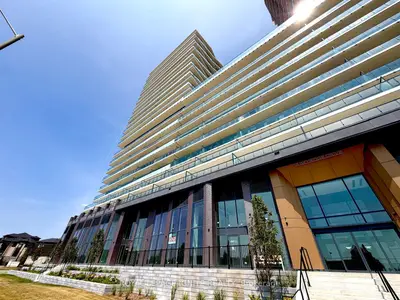 Condo Apartment in Brampton