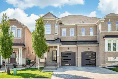 Semi-Detached in Mississauga