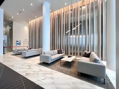 3900 Confederation Parkway 309, Mississauga, On L5b 0m3
