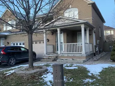 Semi-Detached in Mississauga