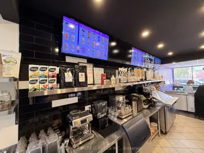 204 Queen Street S 101, Mississauga, On L5m 1l3