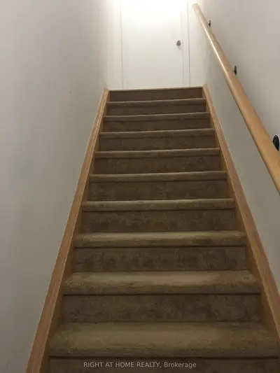Condo Townhouse in Oakville